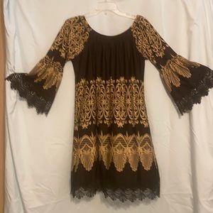 White Mark Dress. Never been worn. XL